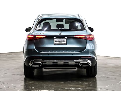 New 2026 Mercedes-Benz GLC 300 image 3