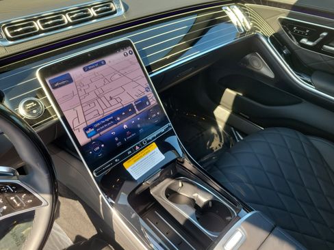Certified 2025 Mercedes-Benz S 580 4MATIC Sedan image 24
