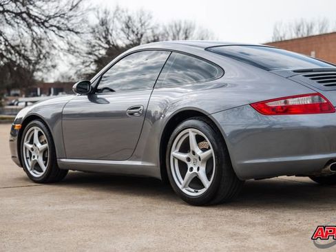 Used 2005 Porsche 911 Carrera image 39