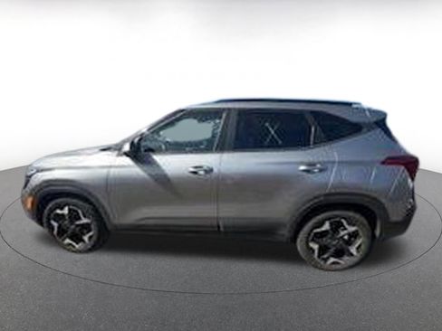 Used 2025 Kia Seltos S image 4