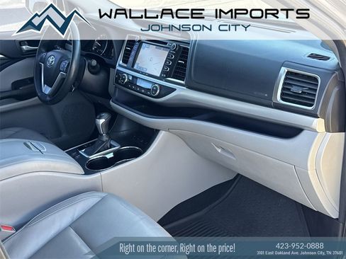 Used 2016 Toyota Highlander XLE image 41
