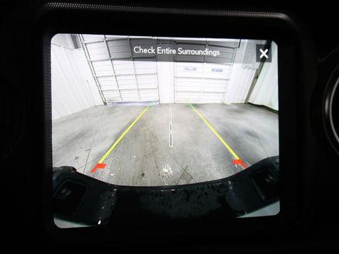 Used 2023 Jeep Gladiator Overland image 52