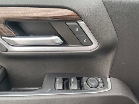 Used 2022 Chevrolet Silverado 1500 RST image 19