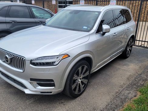 Used 2020 Volvo XC90 T6 Inscription w/ Protection Package Premier AWD/4WD image 2