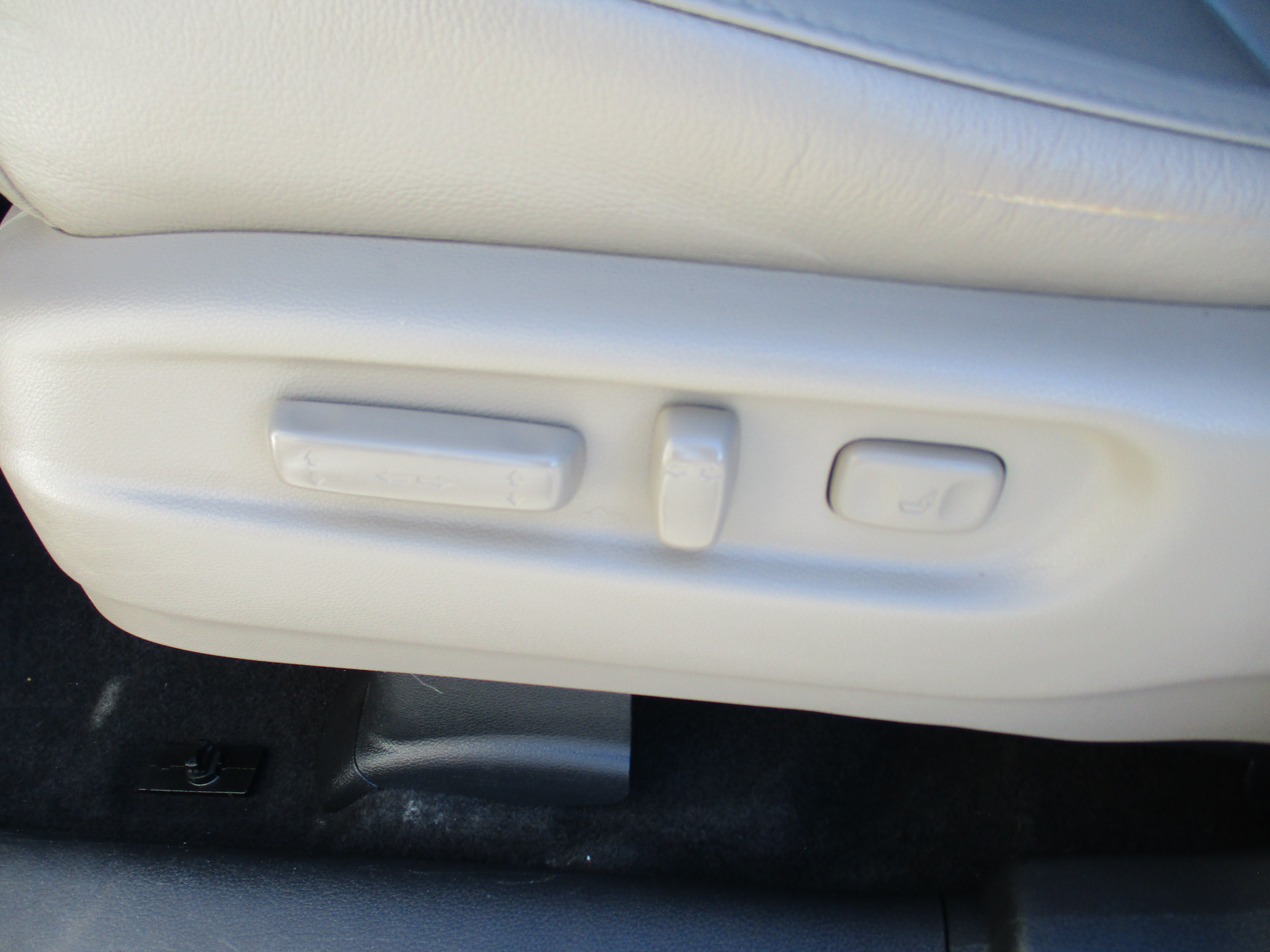 Certified 2020 Honda Pilot Touring image 13