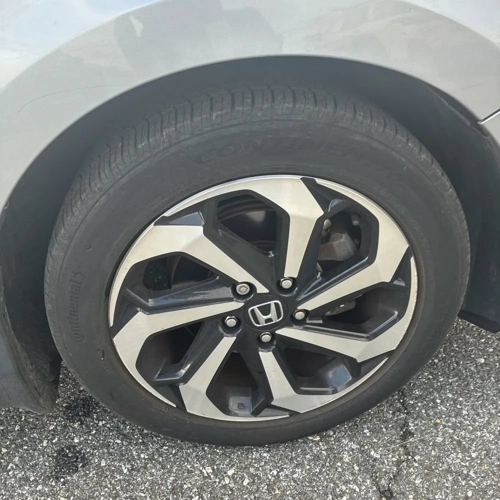 Used 2017 Honda Accord EX-L image 19