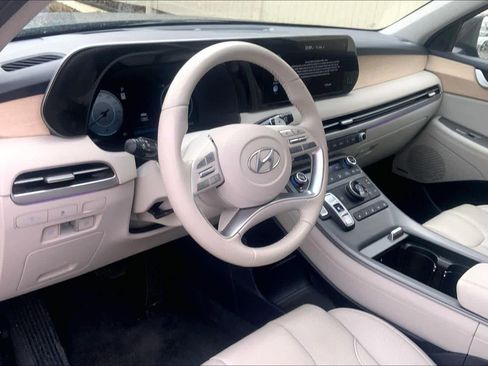Used 2024 Hyundai Palisade Limited FWD image 29