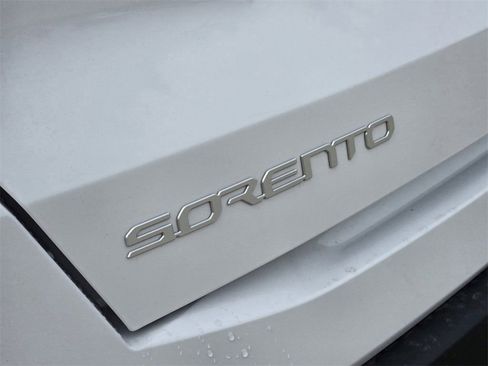 New 2026 Kia Sorento EX w/ EX Premium Package FWD image 8