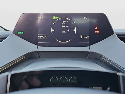 Certified 2025 Toyota Prius Plug-In Hybrid image 10