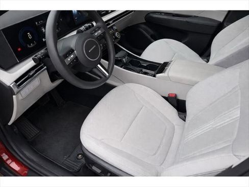 New 2025 Hyundai Tucson SEL FWD image 13