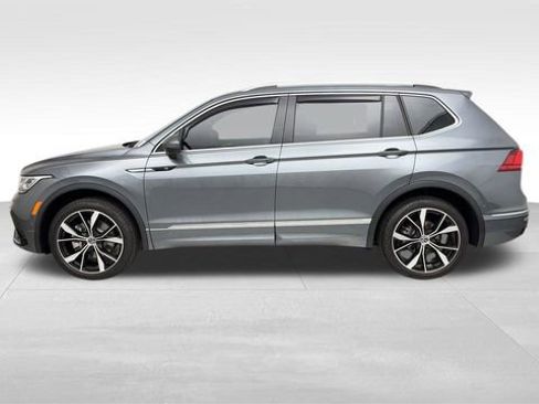 Used 2024 Volkswagen Tiguan SEL R-Line AWD/4WD image 5