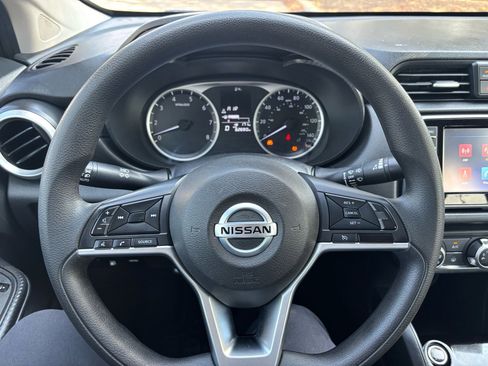 Used 2020 Nissan Versa S image 23
