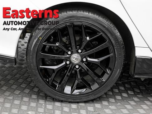 Used 2021 Honda Civic Sport image 27