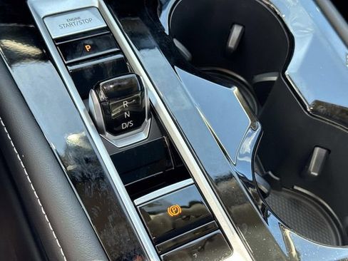 New 2026 Volkswagen Atlas SE image 24