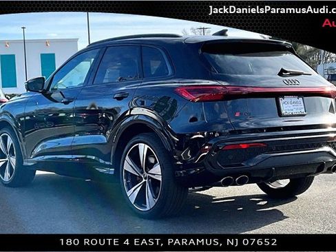 New 2025 Audi SQ5 Premium Plus image 3