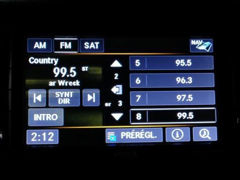 Used 2018 Jeep Wrangler Unlimited Sahara w/ Connectivity Group image 23