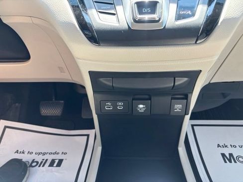 Used 2026 Honda Odyssey Touring image 14