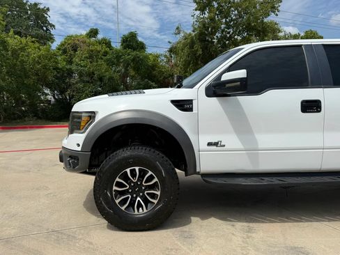 Used 2014 Ford F150 Raptor w/ Equipment Group 801A Luxury AWD/4WD image 13