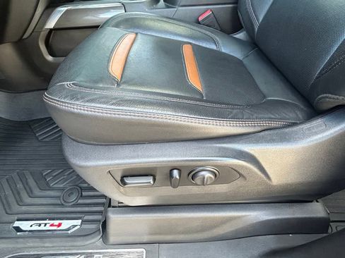 Used 2020 GMC Sierra 2500 AT4 w/ AT4 Premium Package image 10