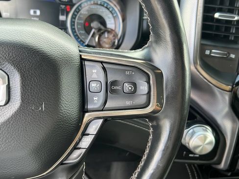 Used 2020 RAM 1500 Limited w/ Black Appearance Package AWD/4WD image 31