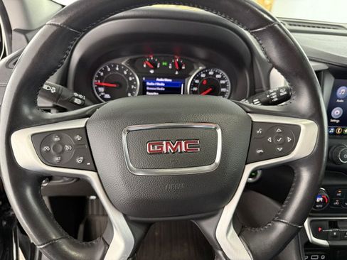 Used 2022 GMC Terrain SLT w/ LPO, Floor Liner Package FWD image 15