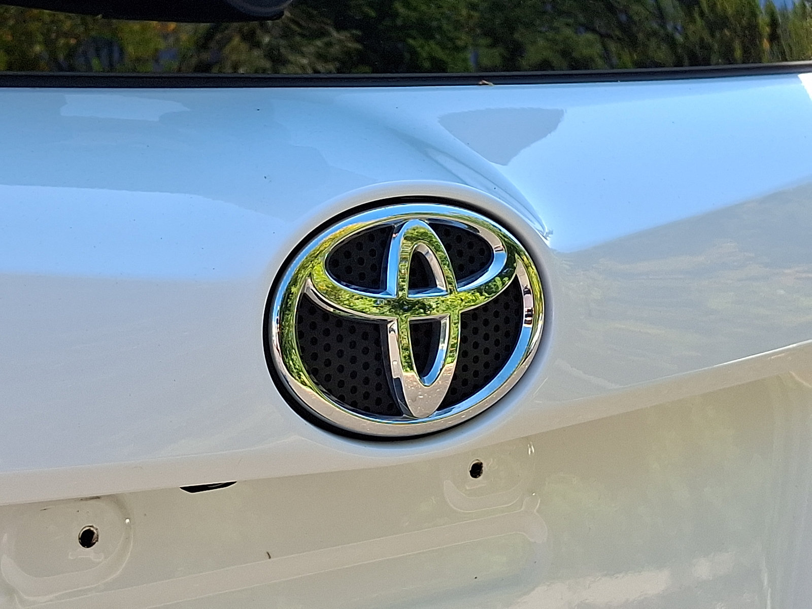 Used 2018 Toyota RAV4 XLE AWD/4WD image 29
