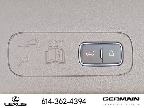 Used 2023 Lincoln Aviator Reserve w/ Equipment Group 201A AWD/4WD image 16