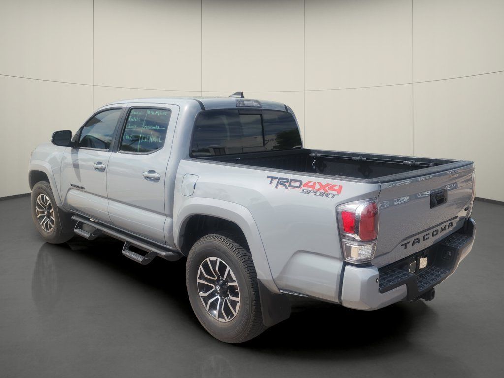 Used 2020 Toyota Tacoma TRD Sport w/ Technology Package AWD/4WD image 5