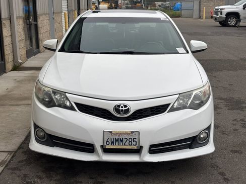 Used 2012 Toyota Camry SE image 8
