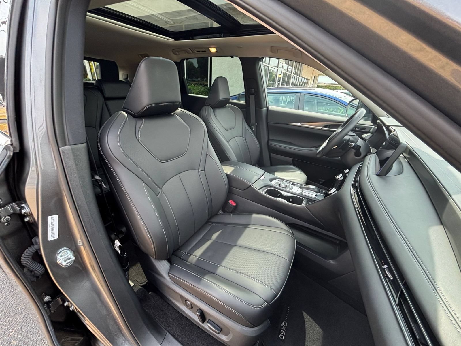 Used 2026 INFINITI QX60 Luxe FWD image 40