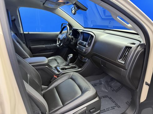 Used 2022 GMC Canyon AT4 AWD/4WD image 25