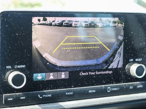 Used 2023 Honda CR-V LX image 26