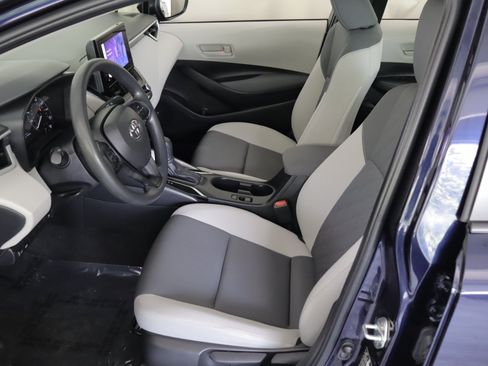 Used 2024 Toyota Corolla LE AWD/4WD image 7