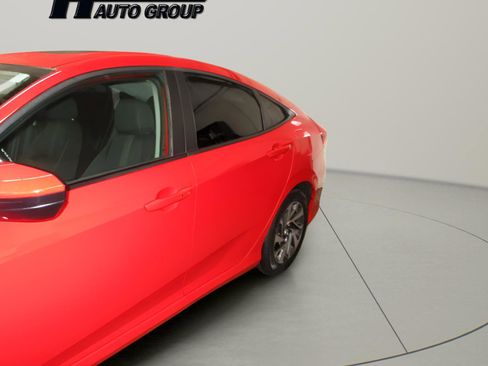 Used 2017 Honda Civic EX image 5