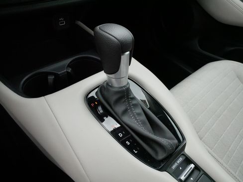 Used 2024 Honda HR-V LX image 24