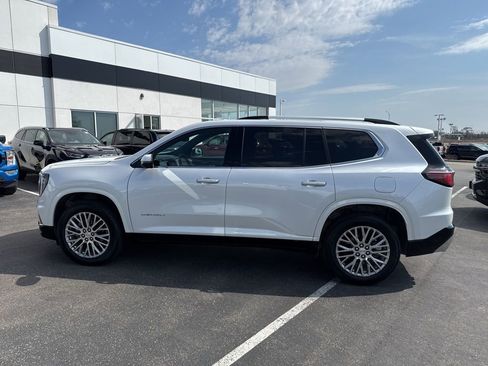 Used 2025 GMC Acadia Denali w/ LPO, Floor Liner Package AWD/4WD image 6