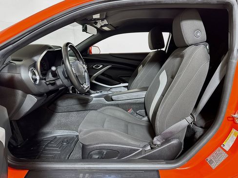 Used 2020 Chevrolet Camaro LT RWD image 18