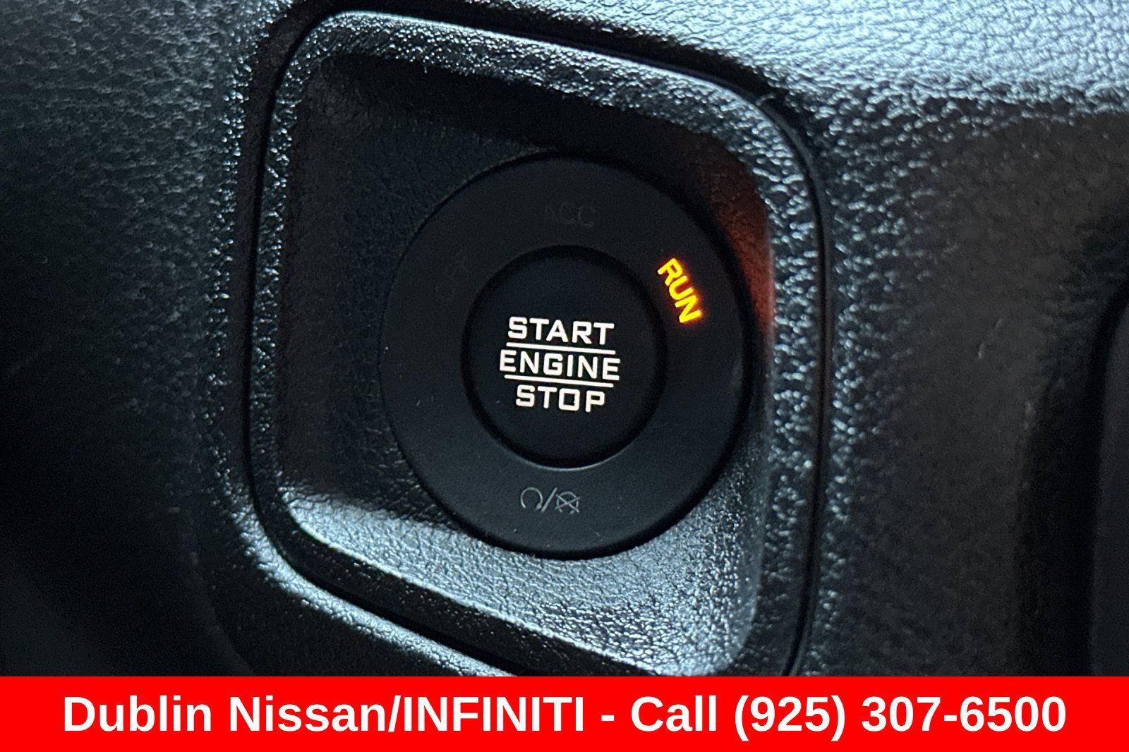 Used 2024 Jeep Wrangler Unlimited AWD/4WD image 35