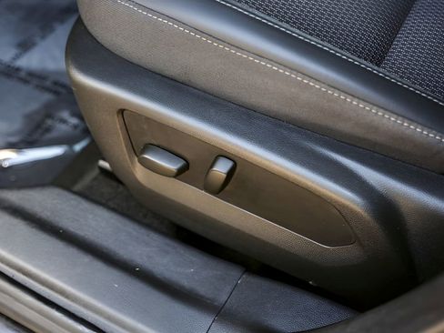 Used 2023 Buick Envision Preferred image 11