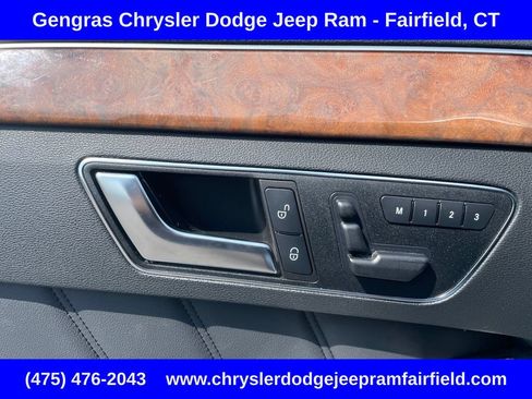 Used 2013 Mercedes-Benz E 350 4MATIC Sedan image 39