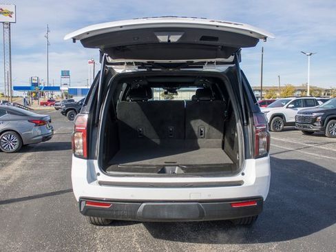 Used 2023 Chevrolet Suburban RST w/ Luxury Package image 11