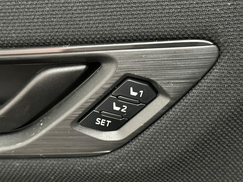 New 2026 Subaru Outback Limited AWD/4WD image 38