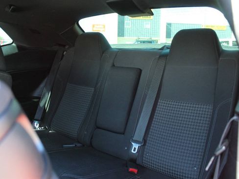 Used 2019 Dodge Challenger SXT RWD image 12