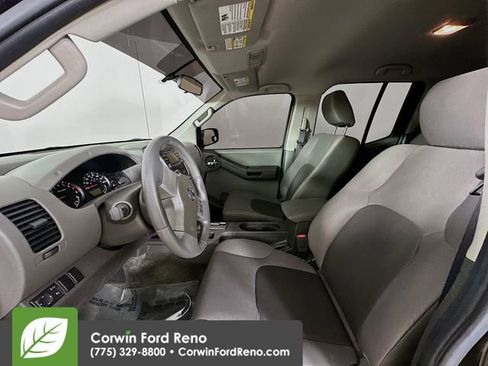 Used 2013 Nissan Xterra S image 18