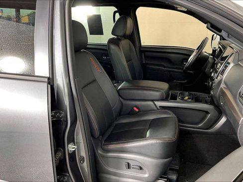 Used 2023 Nissan Titan PRO-4X w/ Pro-4x Convenience Package image 10