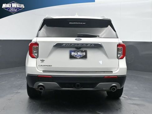 Used 2022 Ford Explorer Limited w/ Limited Technology Package image 6