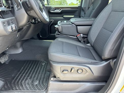 New 2025 GMC Sierra 1500 SLE w/ Preferred Package image 26
