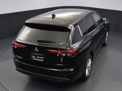 New 2025 Mitsubishi Outlander ES image 33