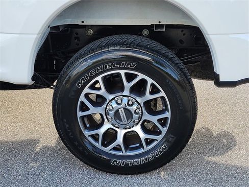 Used 2022 Ford F250 Lariat w/ Lariat Value Package image 7