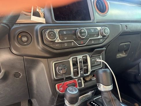 Used 2022 Jeep Gladiator Mojave w/ Trailer Tow Package image 20